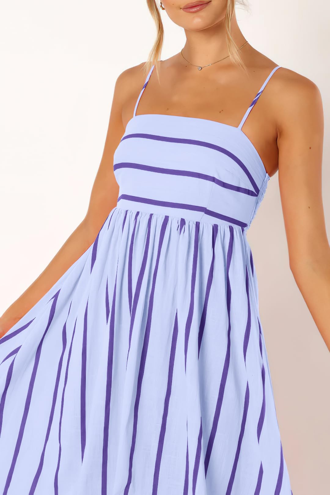 chouyatou Women's Striped Back Smocked Maxi Dress Sexy Spaghetti Strap Cut Out Flowy Swing Long Dress
